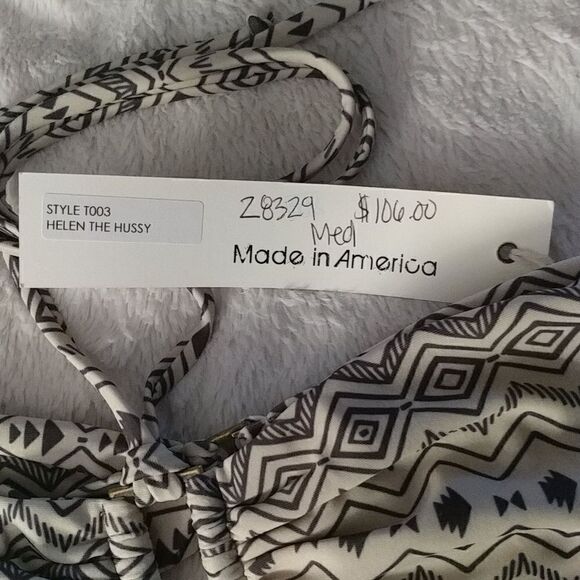 Boys + Arrows Helen the Hussy Bandeau - Picture 3 of 4